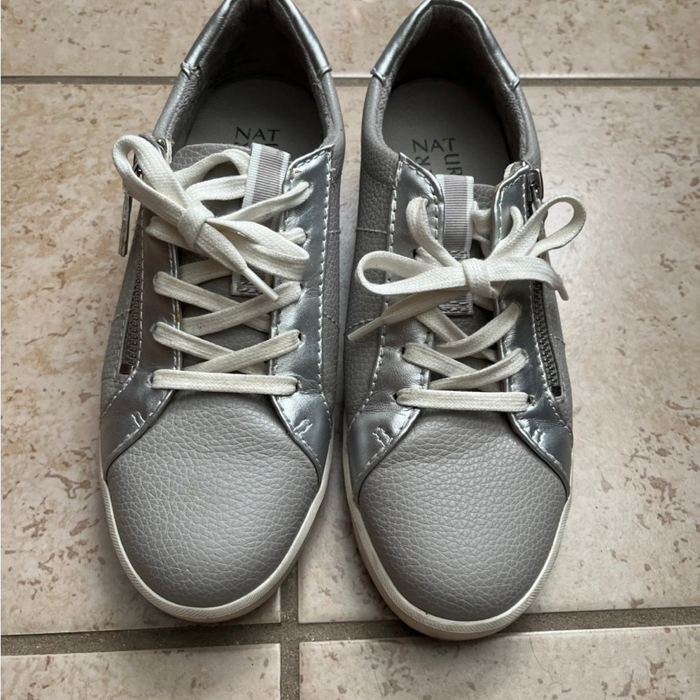 Naturalizer Women's Gray and White Sneakers
